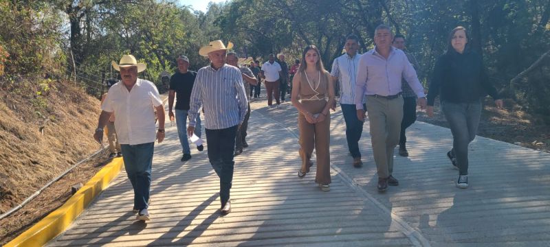 TEJUPILCO FORTALECE SU INFRAESTRUCTURA VIAL CON NUEVA OBRA DE CONCRETO HIDRÁULICO EN RÍO GRANDE