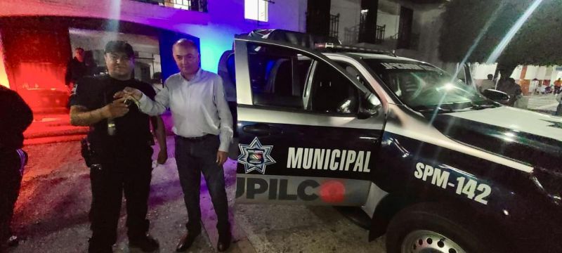 RIGOBERTO LÓPEZ HACE LA ENTREGA DE UNIDADES VEHICULARES A LA DIRECCIÓN DE SEGURIDAD PÚBLICA