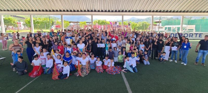 EL PRESIDENTE MUNICIPAL RIGOBERTO LÓPEZ RIVERA CLAUSURO LOS CURSOS DE VERANO TEJUPILCO 2025