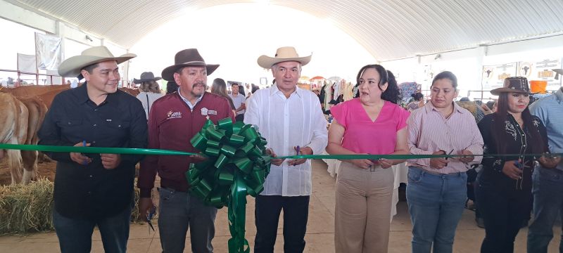 INAUGURAN LA EXPO GANADERA, COMERCIAL Y ARTESANAL 2026 EN TEJUPILCO